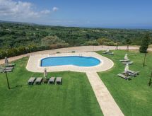 Villa "Arodamos" mit Garten, Grill und Terrasse