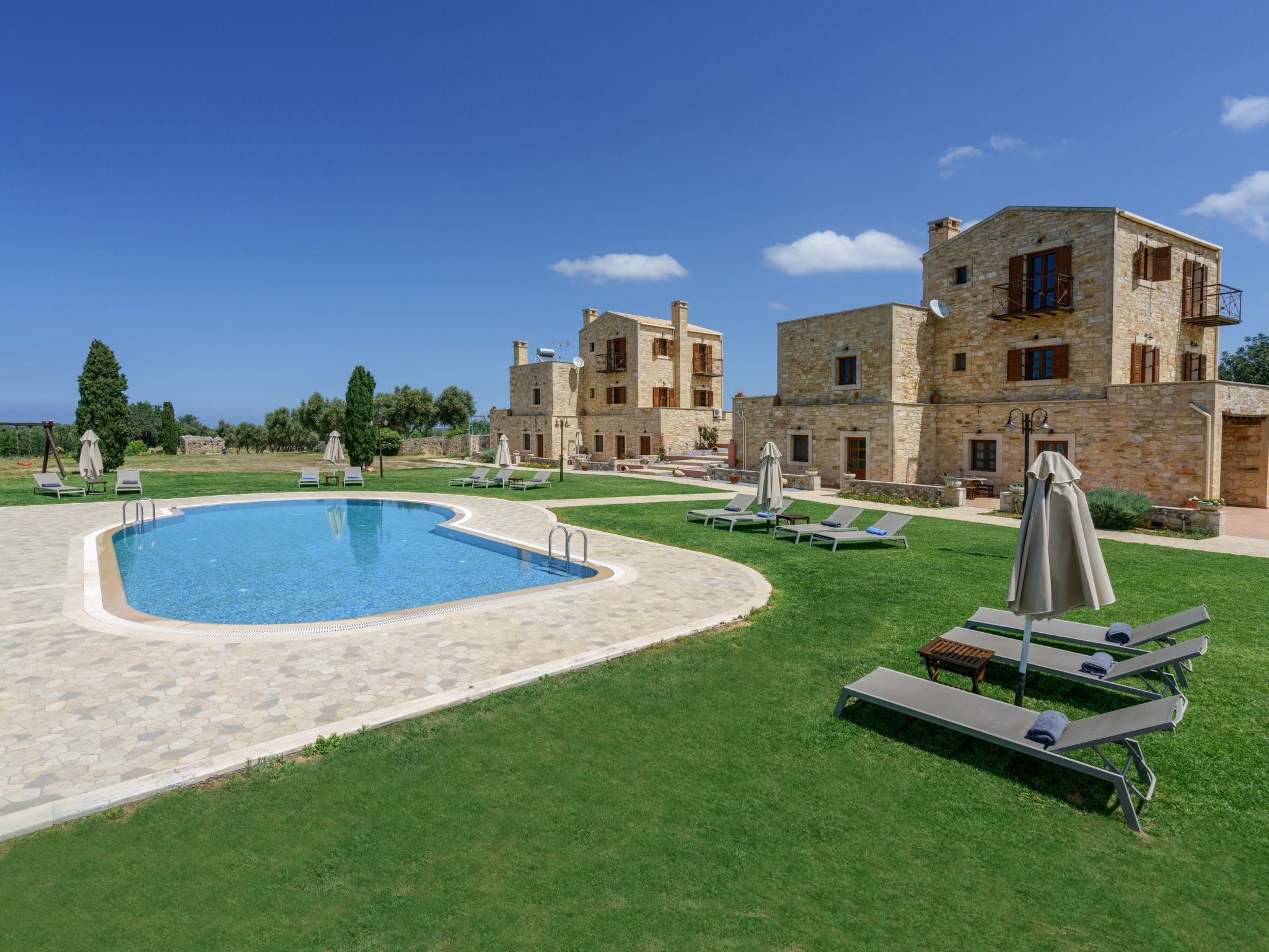 Villa 'Arodamos' mit Garten, Grill und Terrasse