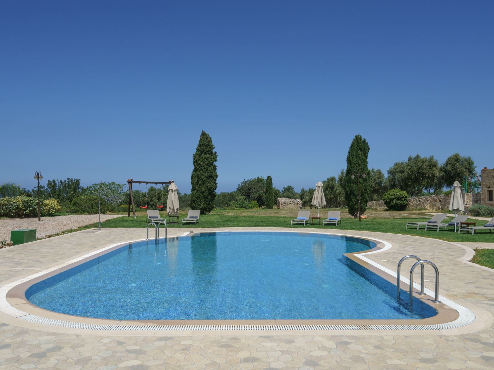 Villa "Arodamos" mit Garten, Grill und Terrasse