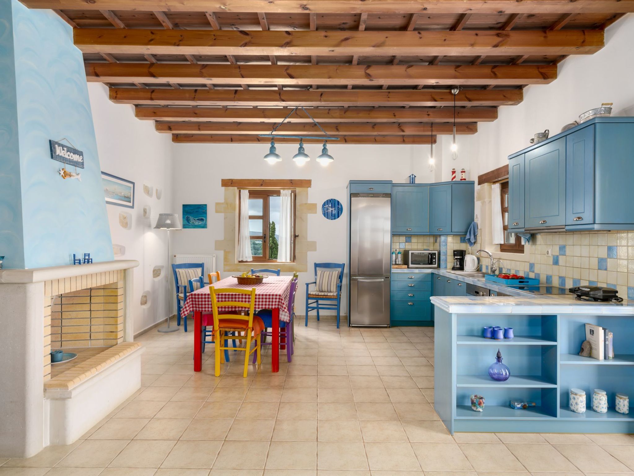 Villa "Arodamos" mit Garten, Grill und Terrasse-Inside