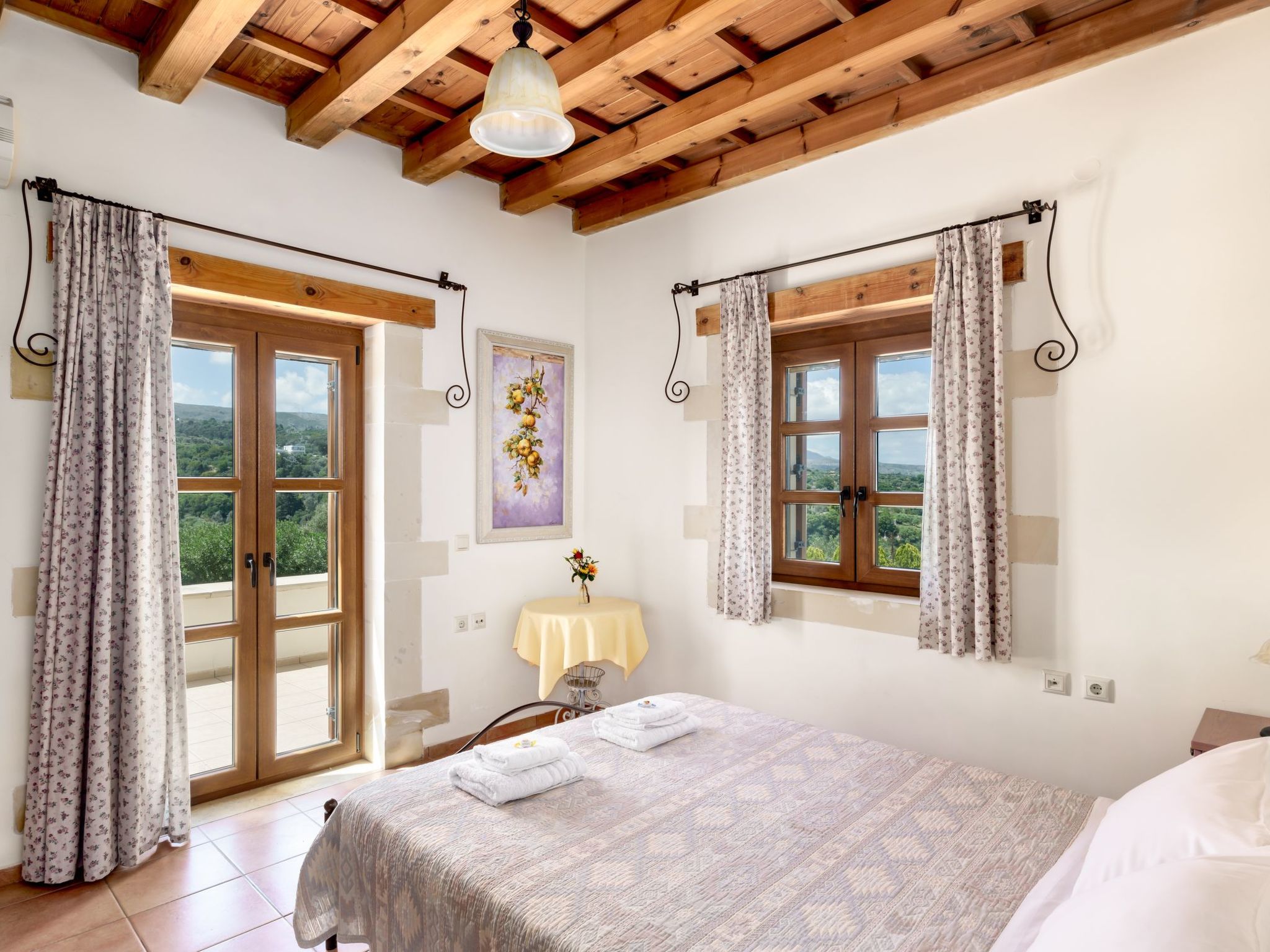 Villa "Arodamos" mit Garten, Grill und Terrasse-Inside