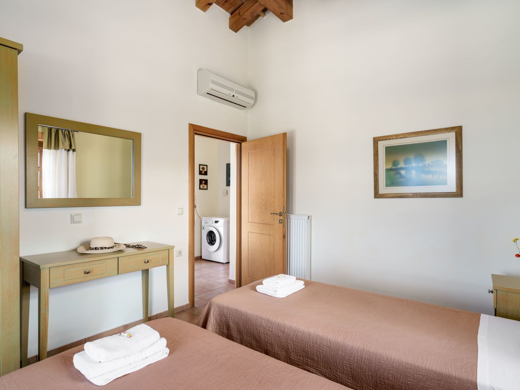 Villa "Arodamos" mit Garten, Grill und Terrasse-Image-tags.info