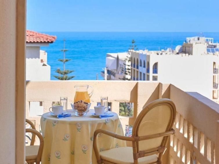 Amalia's Sea View Home in Adele