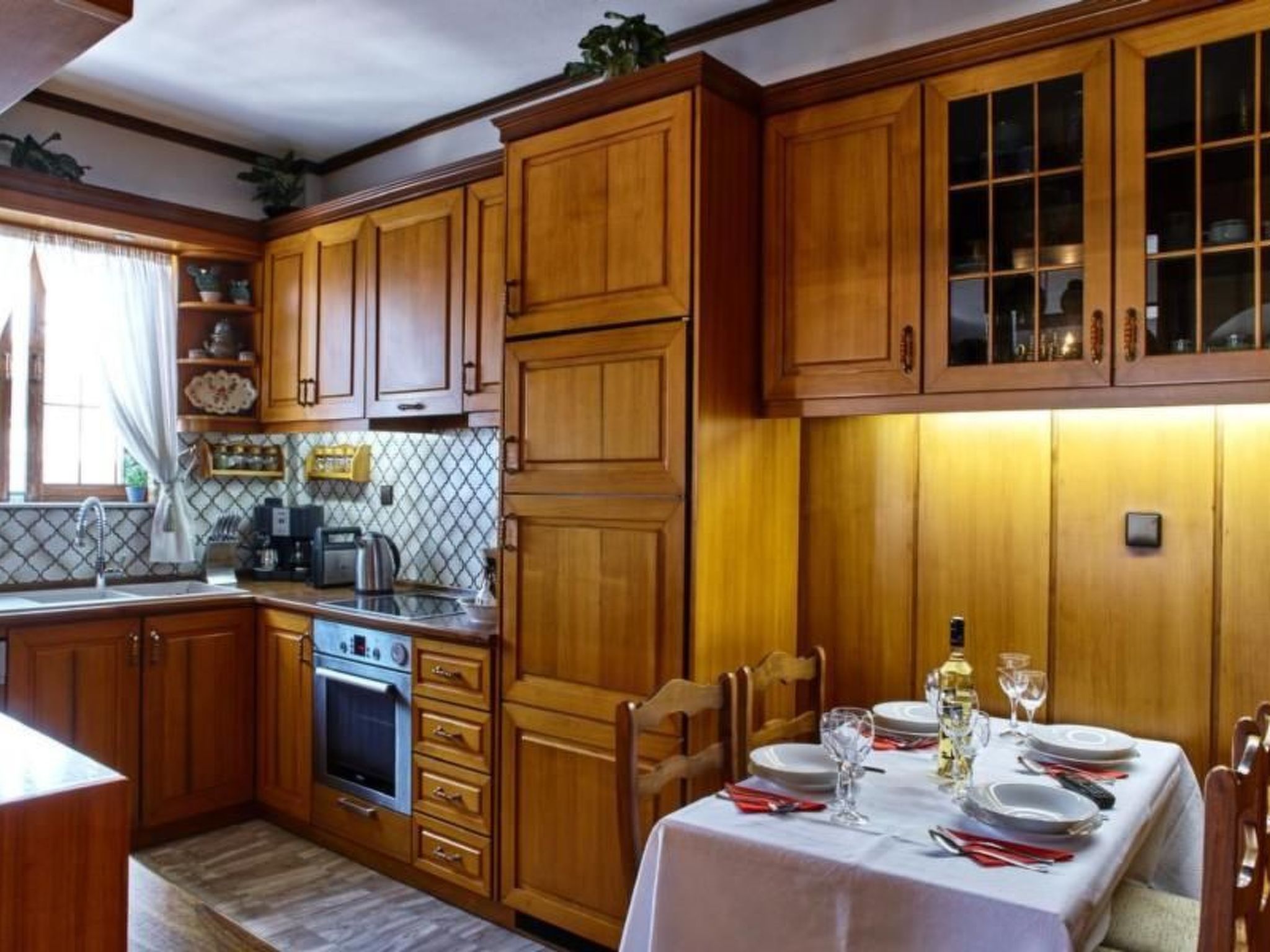 Amalia's Sea View Home-Image-tags.info