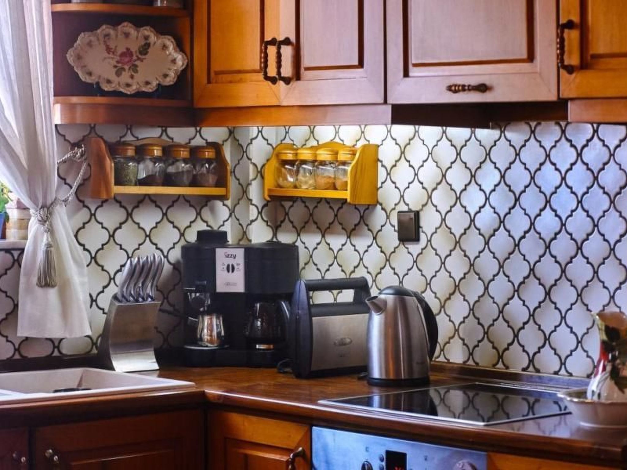 Amalia's Sea View Home-Image-tags.info