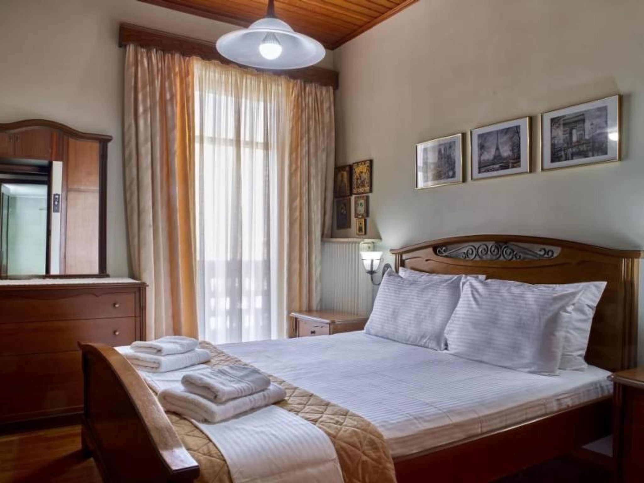 Amalia's Sea View Home-Image-tags.info