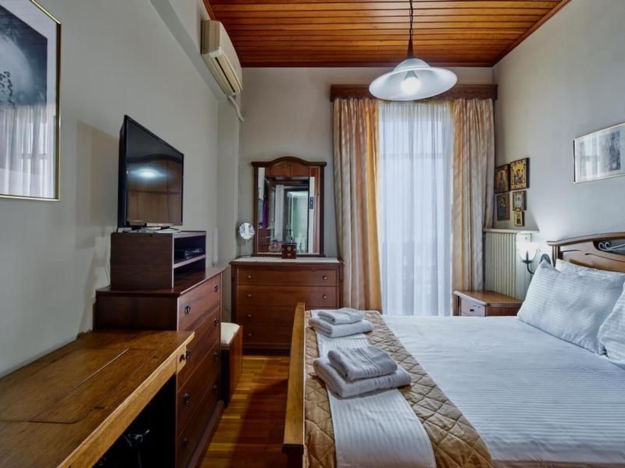 Amalia's Sea View Home-Image-tags.info