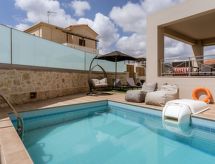 3-Schlafzimmer-Villa mit privatem Pool und Ladegerät für Elektroautos