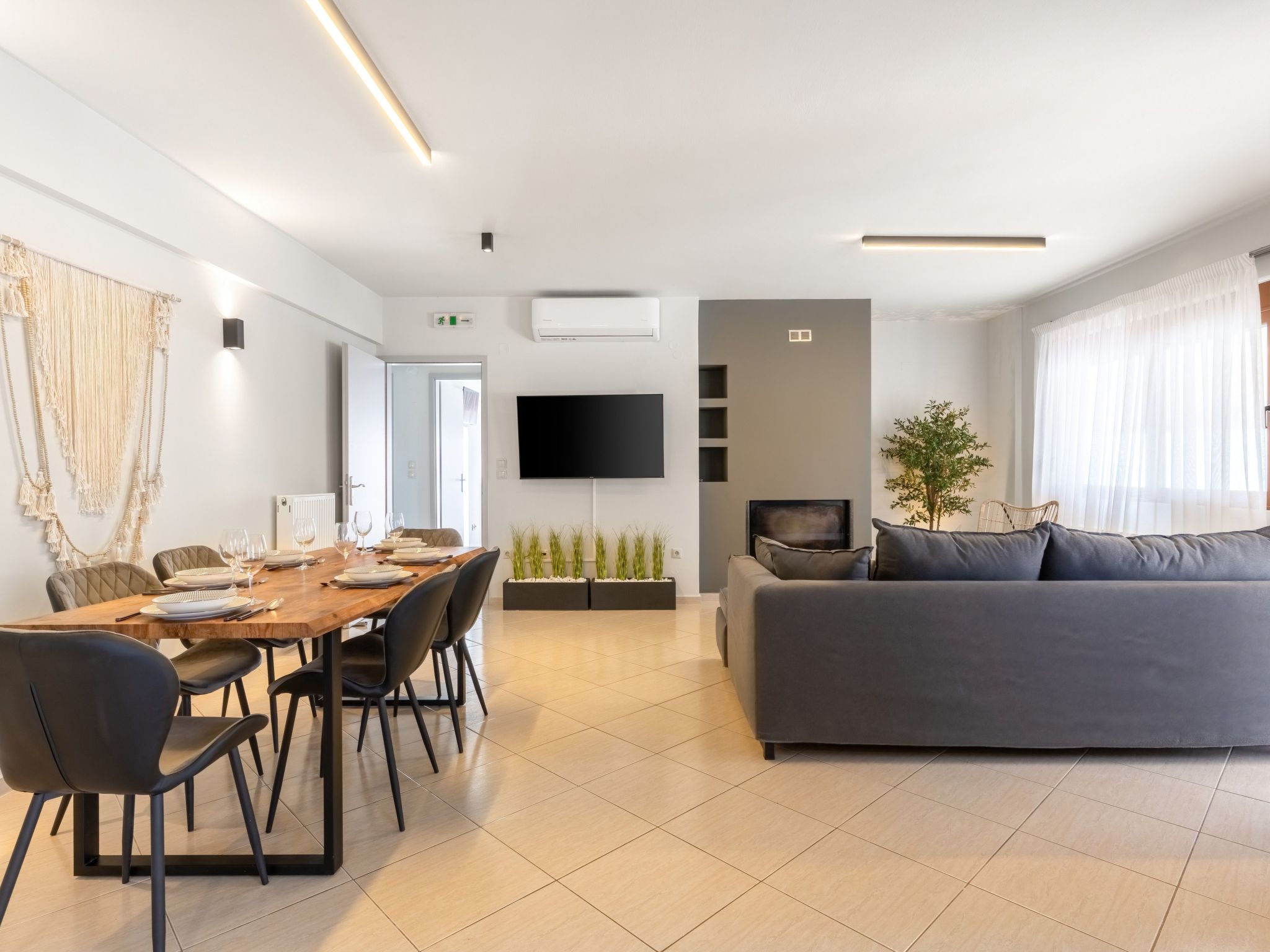 3-Schlafzimmer-Villa mit privatem Pool und Ladegerät für Elektroautos-Inside