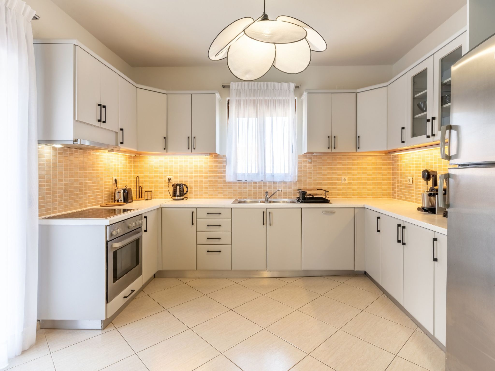 3-Schlafzimmer-Villa mit privatem Pool und Ladegerät für Elektroautos-Inside