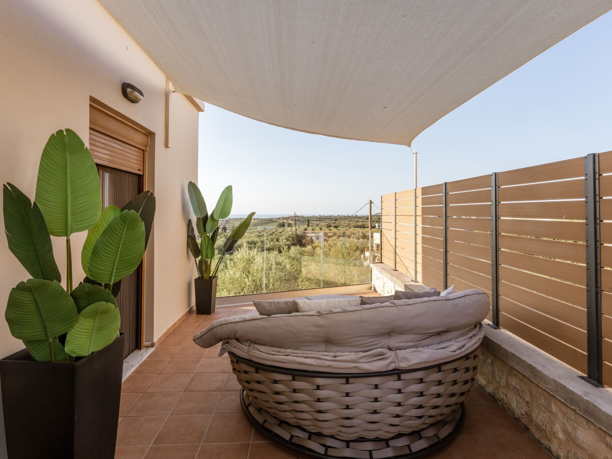 3-Schlafzimmer-Villa mit privatem Pool und Ladegerät für Elektroautos-Outside