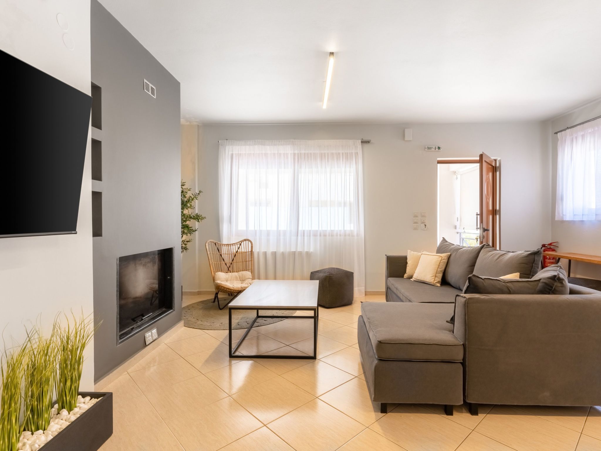 3-Schlafzimmer-Villa mit privatem Pool und Ladegerät für Elektroautos