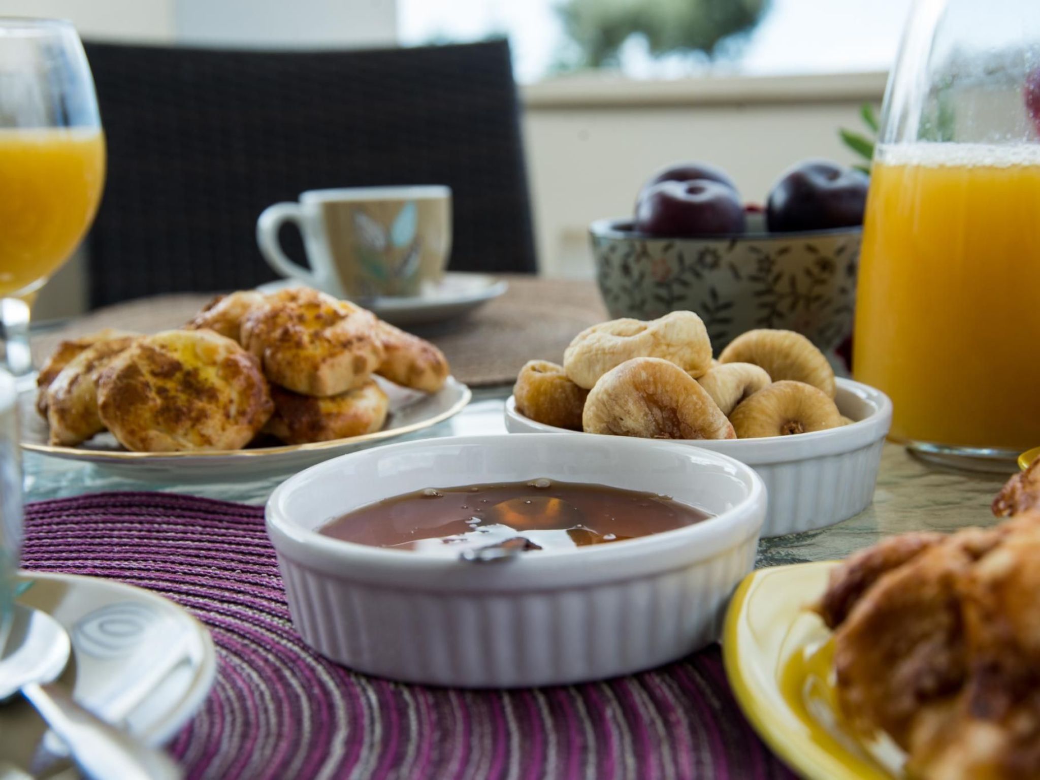 Familienvilla mit Panoramapool und Panoramablick-Image-tags.info