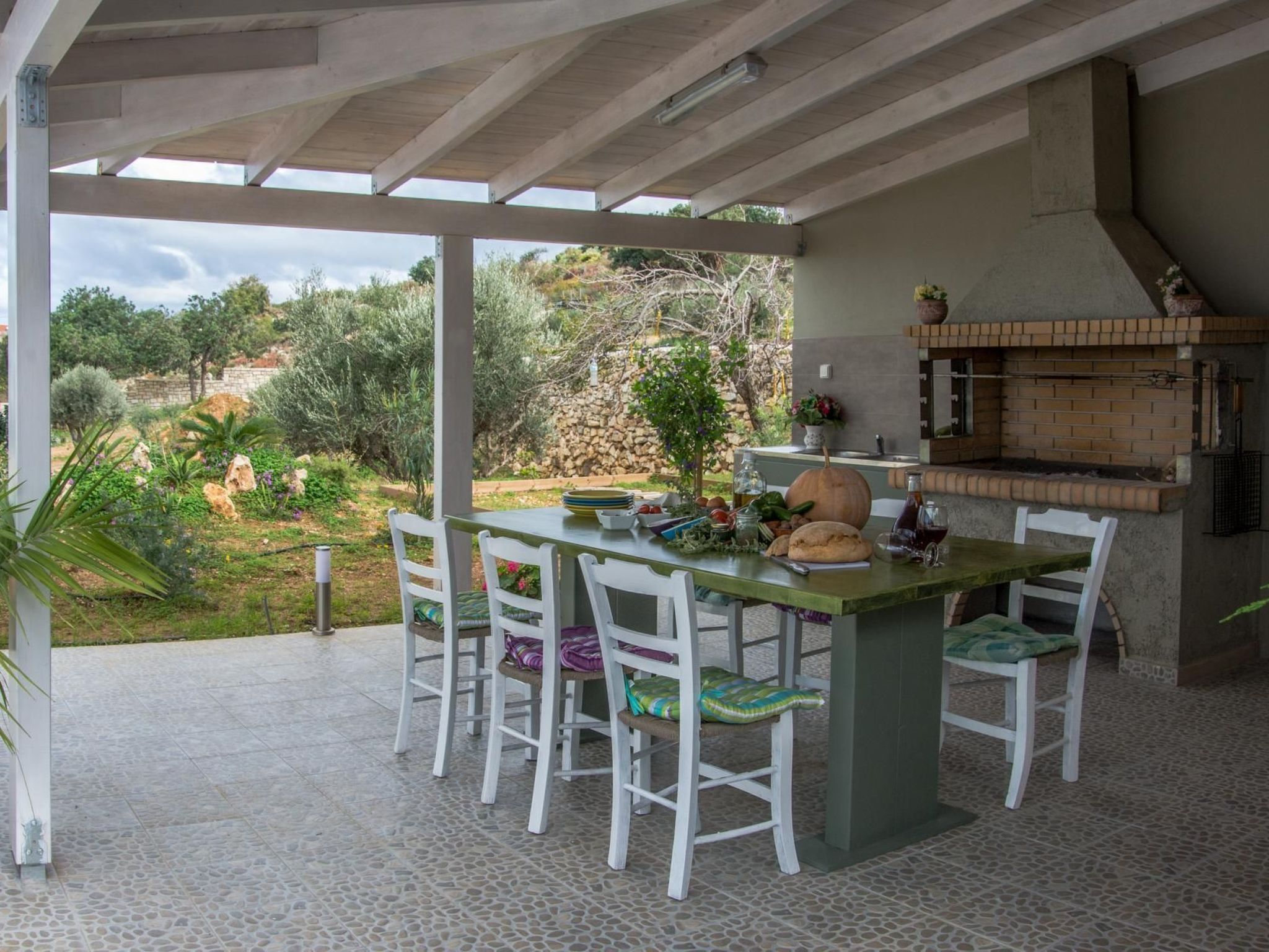 Familienvilla mit Panoramapool und Panoramablick-Image-tags.info