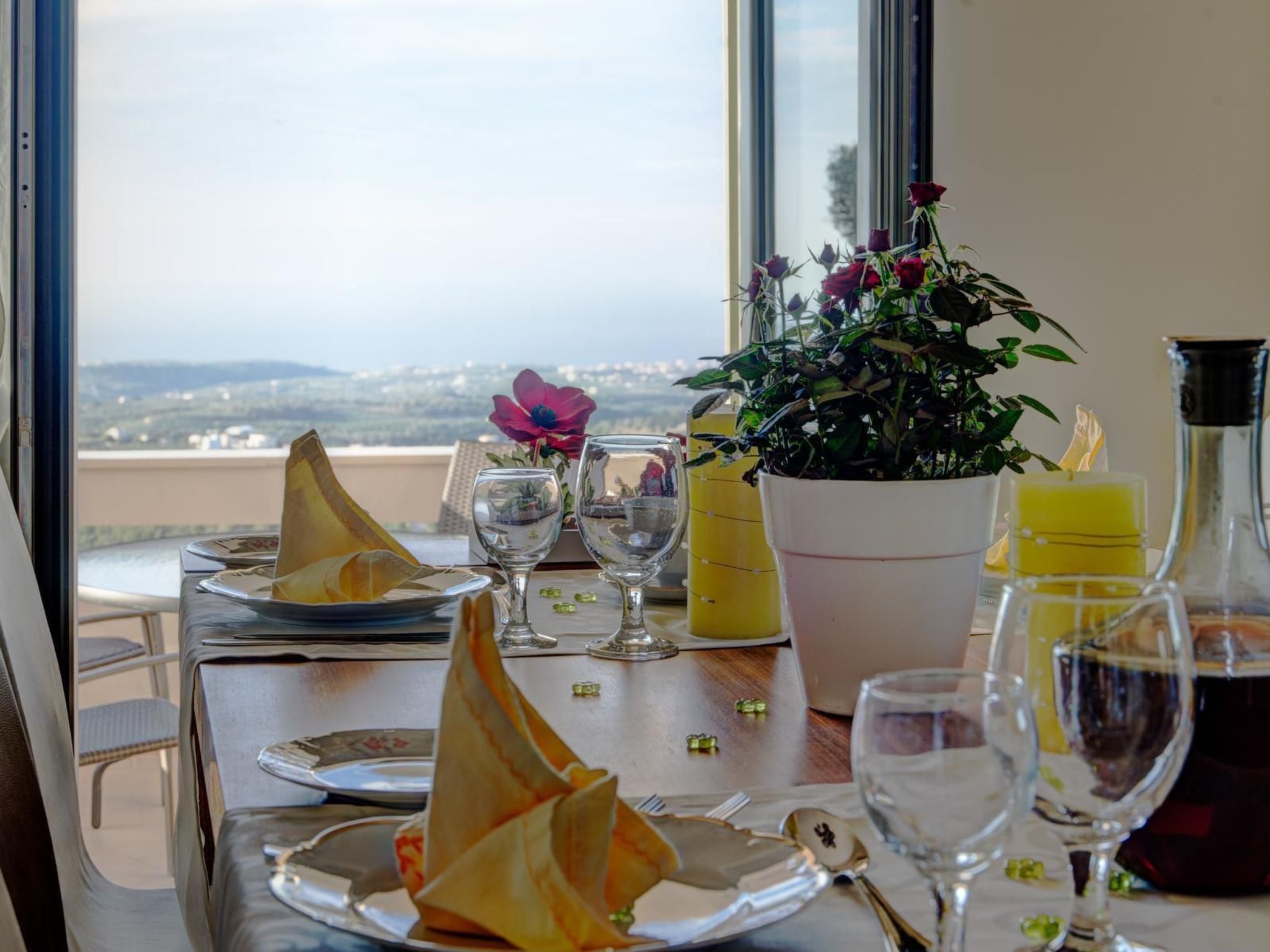 Familienvilla mit Panoramapool und Panoramablick-Image-tags.info