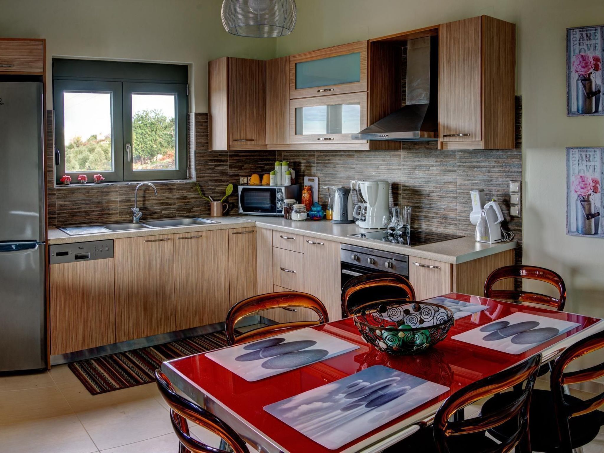 Familienvilla mit Panoramapool und Panoramablick-Image-tags.info