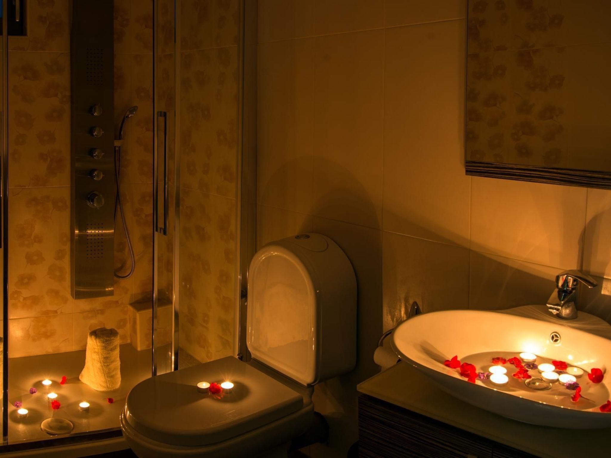 Familienvilla mit Panoramapool und Panoramablick-Image-tags.info