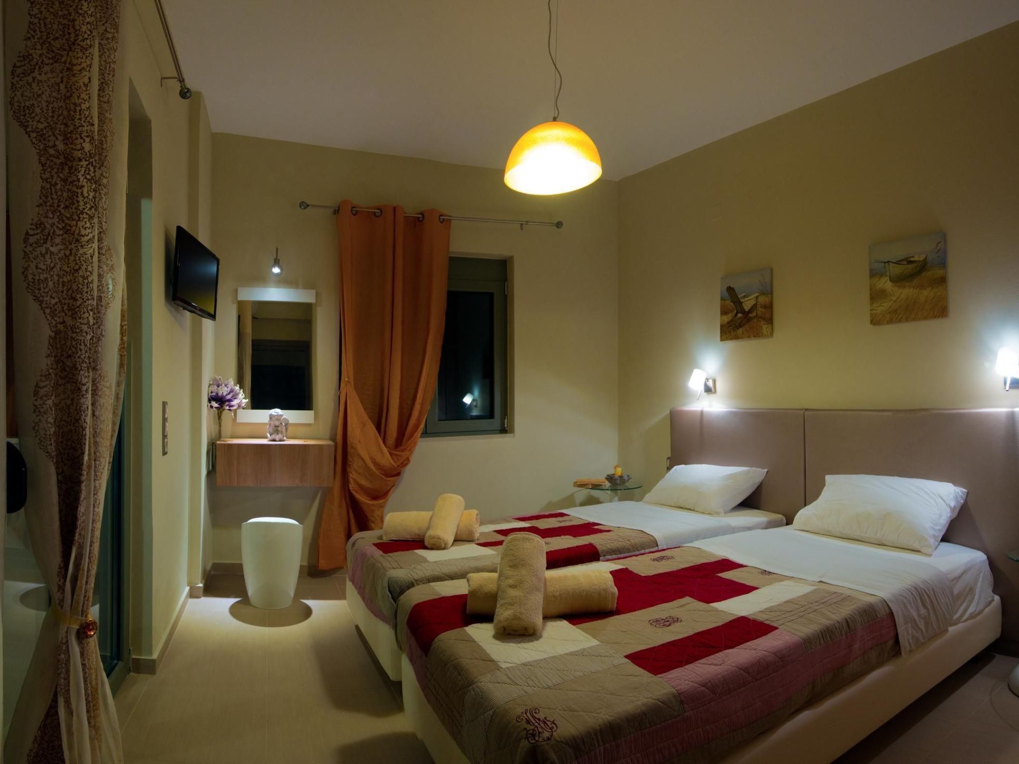 Familienvilla mit Panoramapool und Panoramablick-Image-tags.info