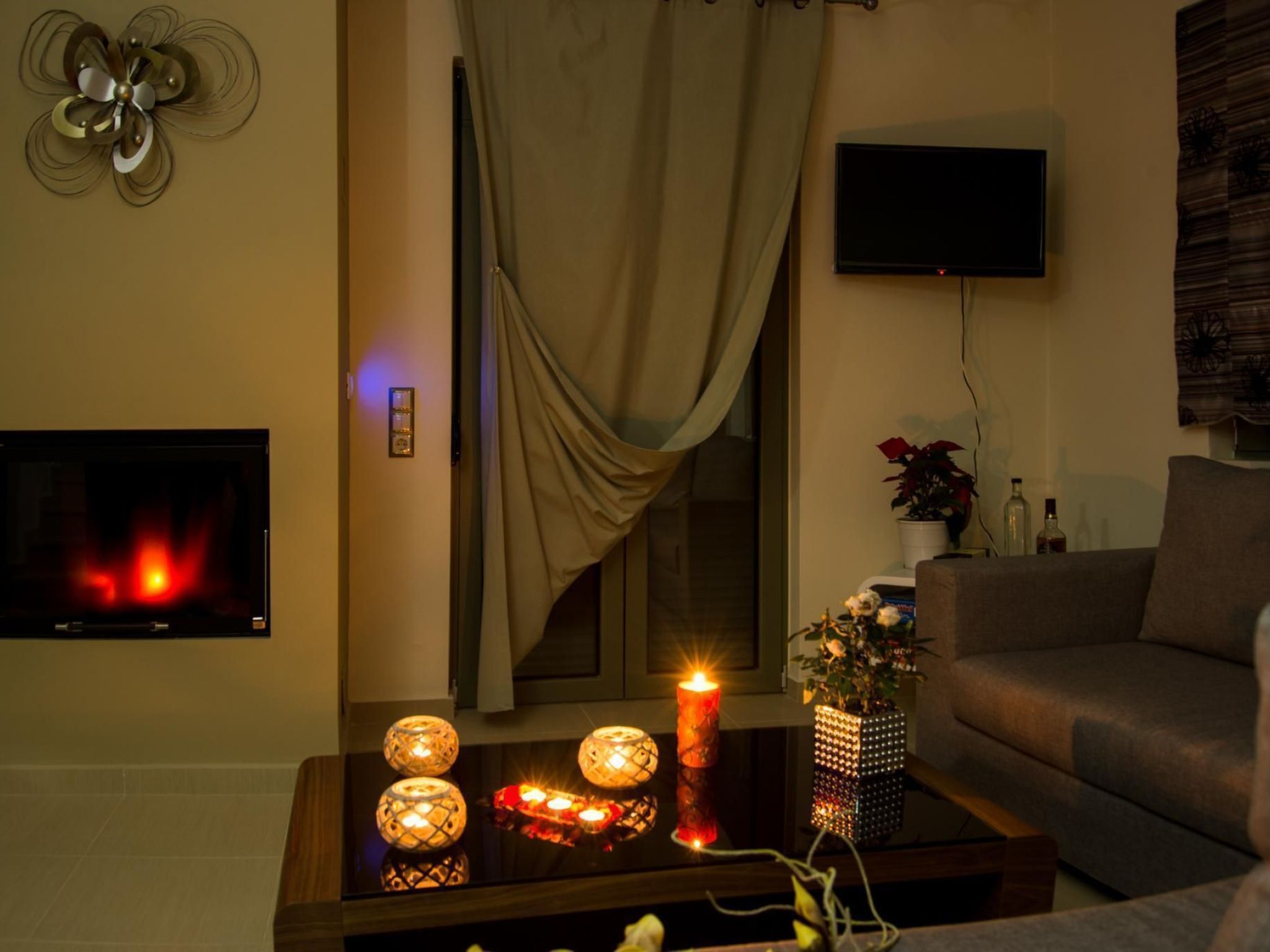 Familienvilla mit Panoramapool und Panoramablick-Image-tags.info