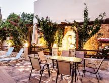 Villa Amarandos