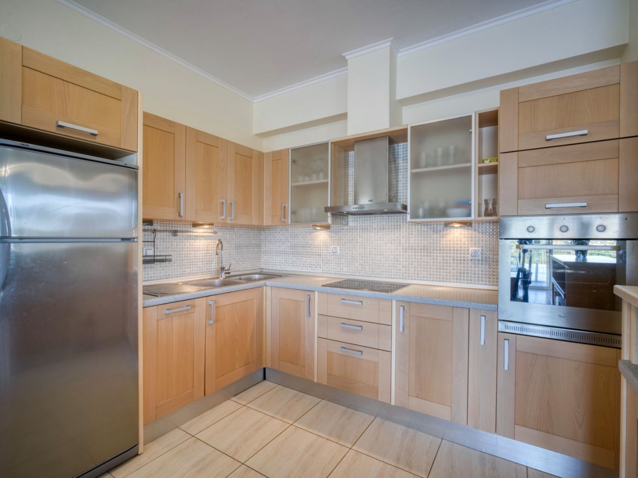 "Zafira" mit Whirlpool-Binnen