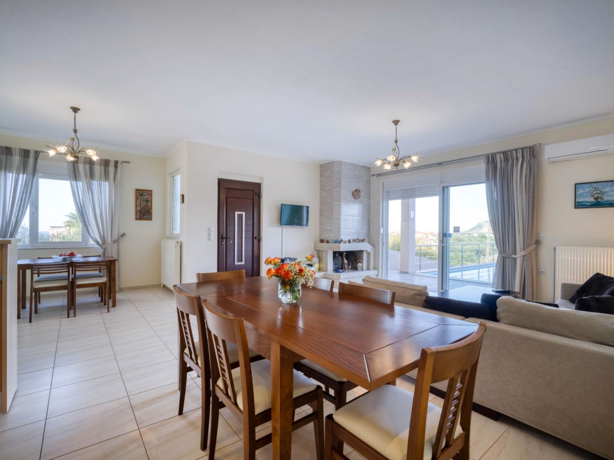 "Zafira" mit Whirlpool-Binnen