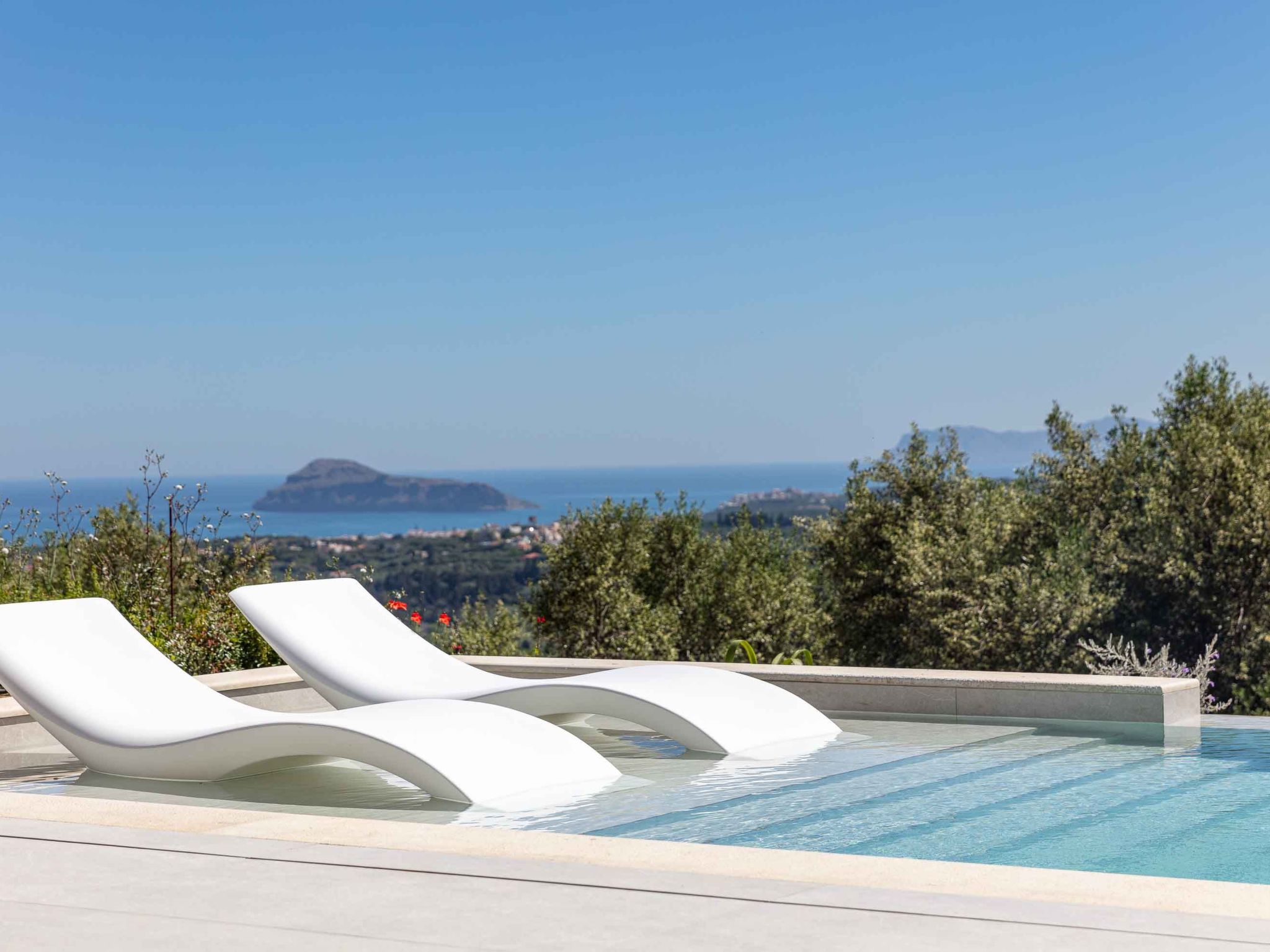 Villa Aglaea - Salzwasser-Pool und atemberaubender Meerblick-Binnen