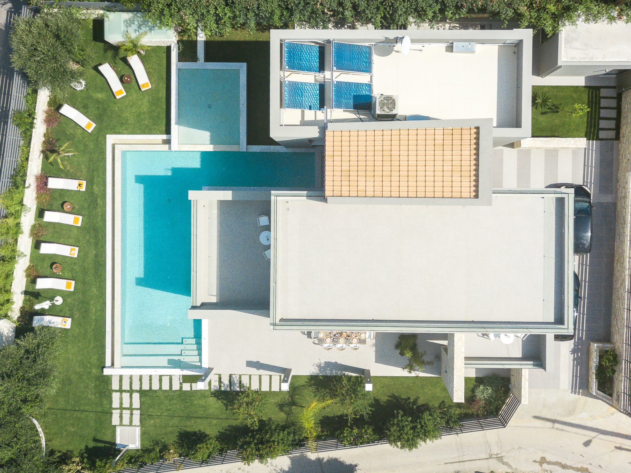 Villa mit beheiztem Pool in der Nähe von Strand und Geschäften-Image-tags.info
