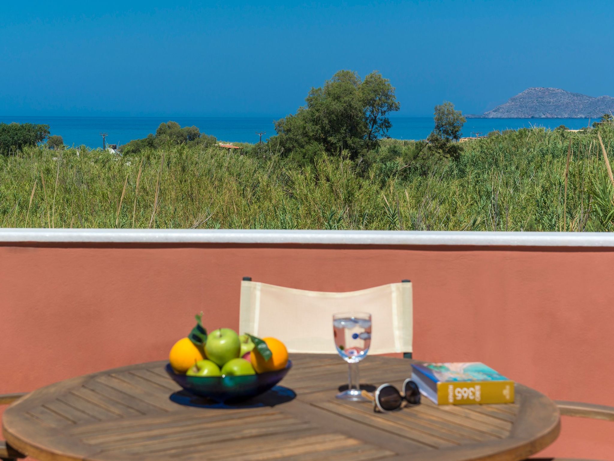 Mit gemeinschaftlichem Pool-Inside