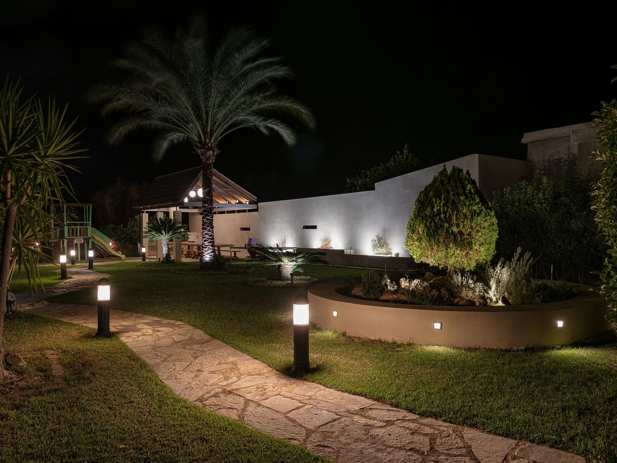 Mit gemeinschaftlichem Pool-Inside