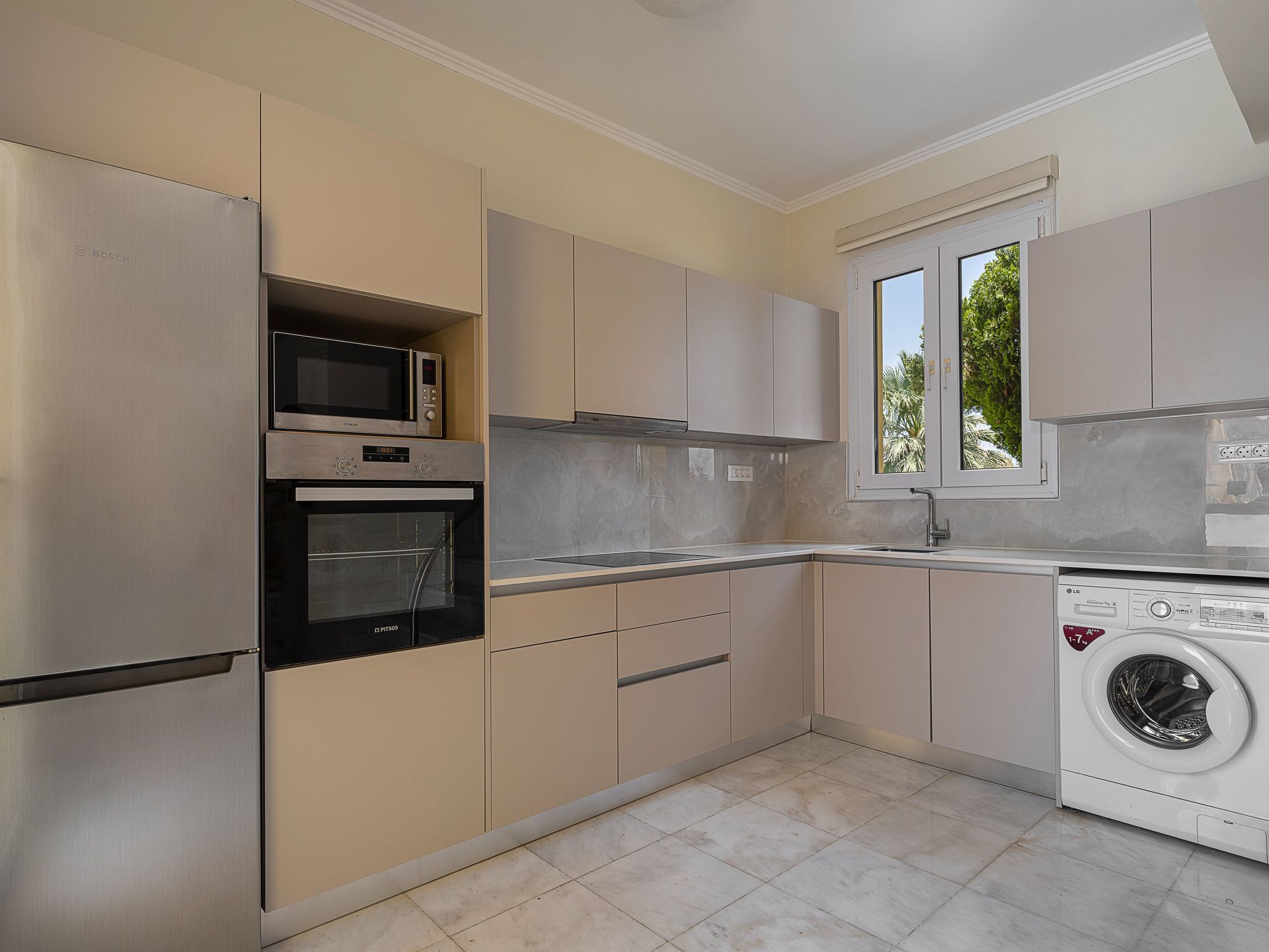 Daphnis Villen-Binnen