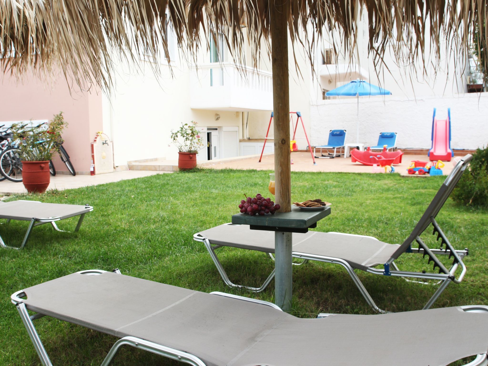 "Villa Athina"-Draußen