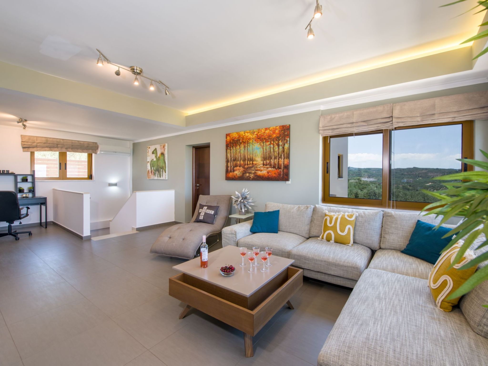 Ferienvilla mit Garten, Grill und Terrasse