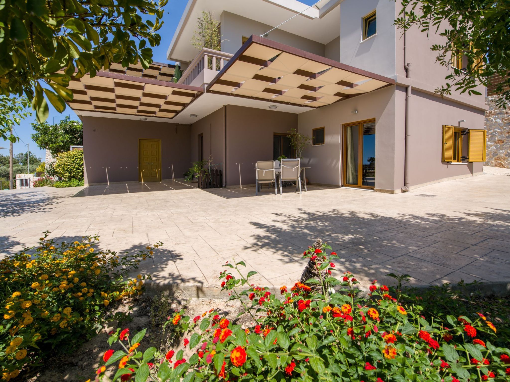 Ferienvilla mit Garten, Grill und Terrasse-Image-tags.info