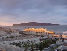 Ruim appartement met privézwembad en jacuzzi op 150 meter van zee in Maleme - thumbnail 6