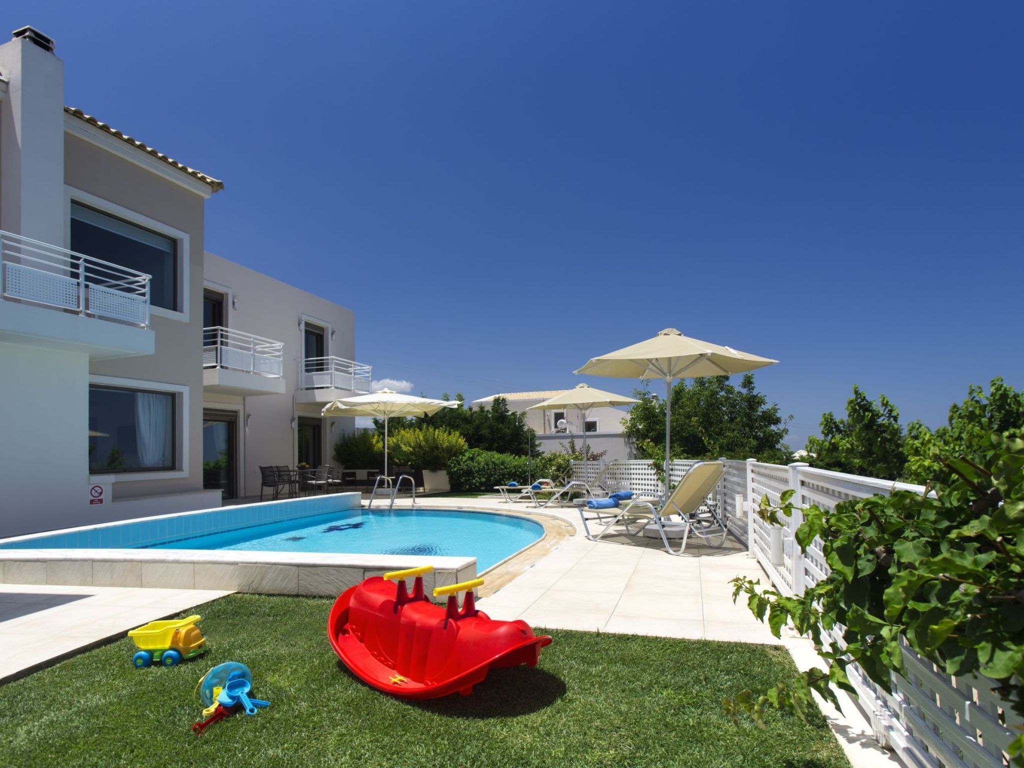 Haus in Arkadi mit Parkplatz vor Ort