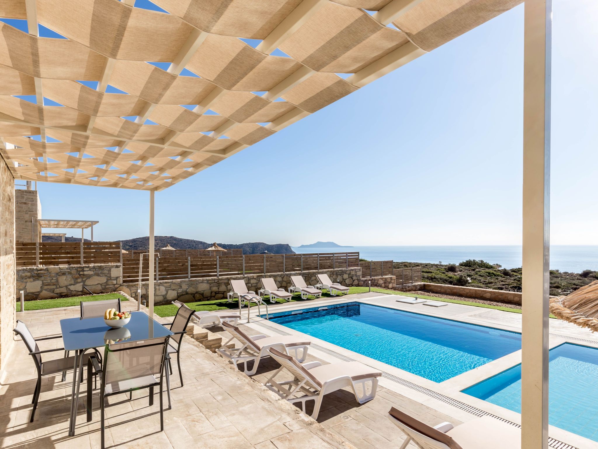 Elegante Villa an der Küste mit privatem Pool-Draußen