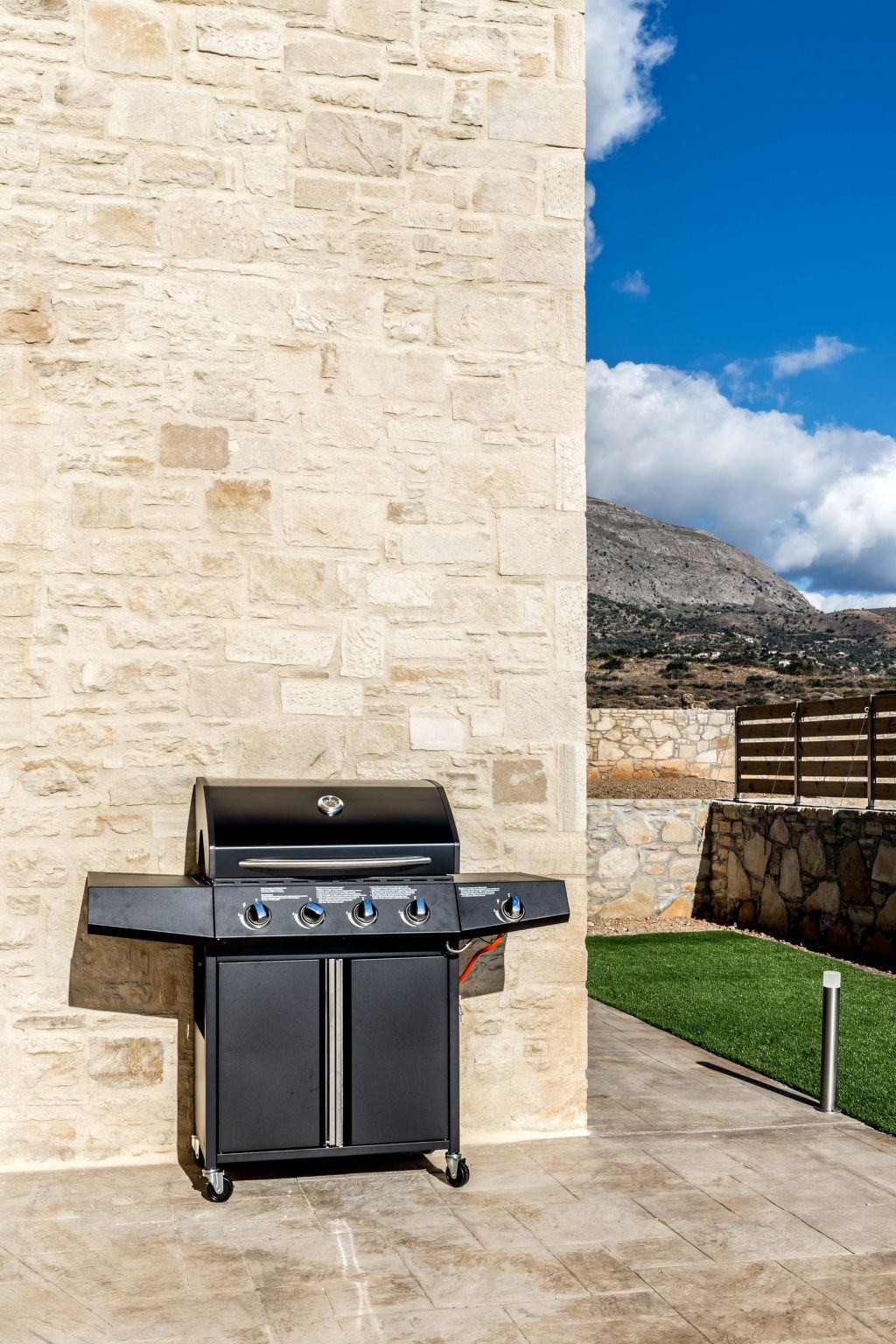 Elegante Villa an der Küste mit privatem Pool-Draußen