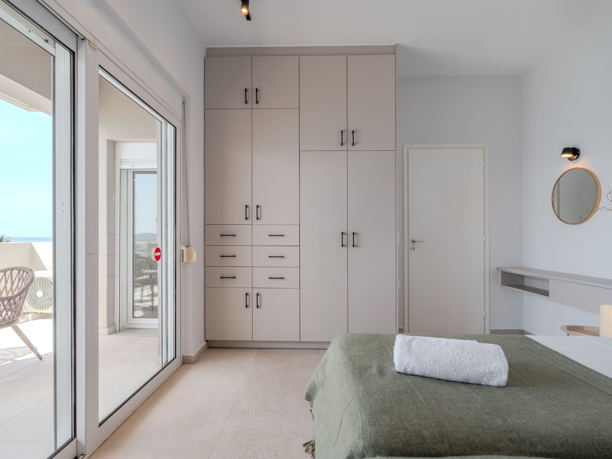 "Villa Faye" direkt am Strand-Dedans