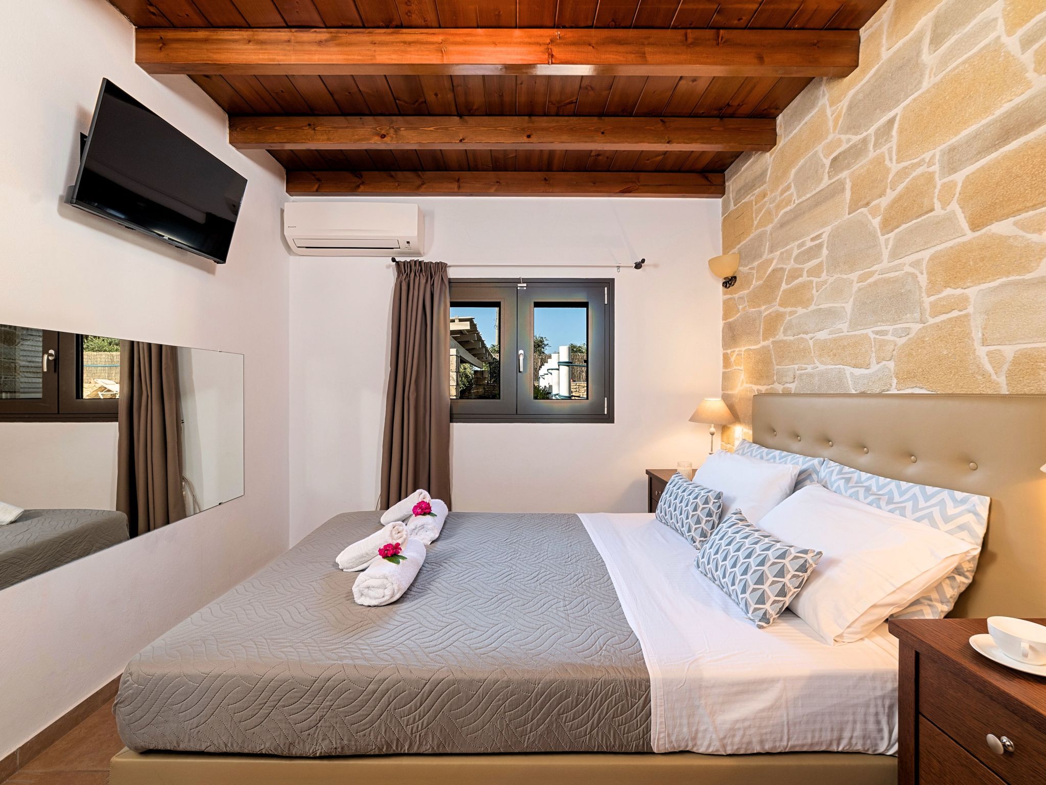 "Cretan Kera Villa"-Image-tags.info