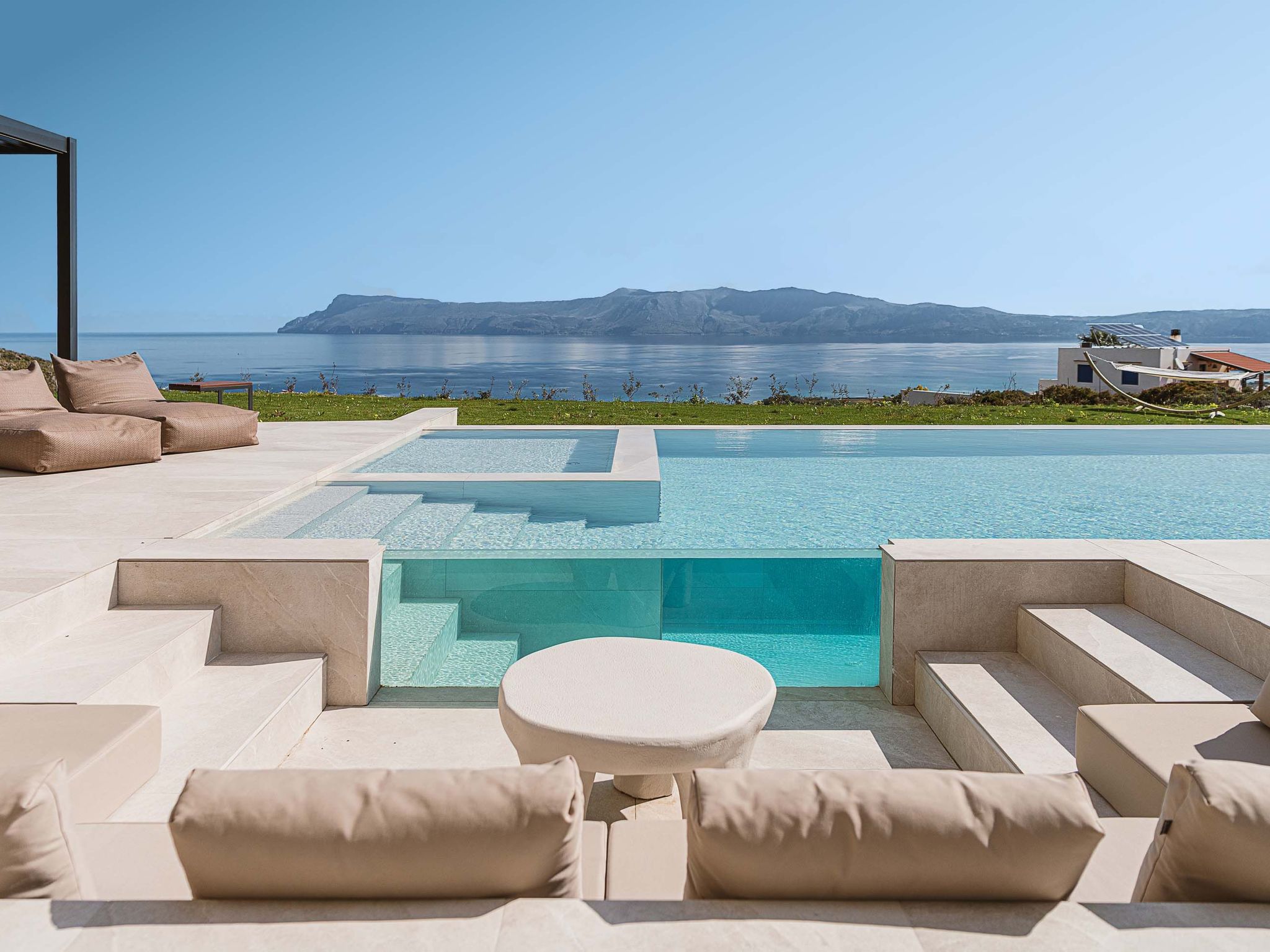 Rastoni Villa I 'Free' beheizter Pool, Panoramablick-Binnen