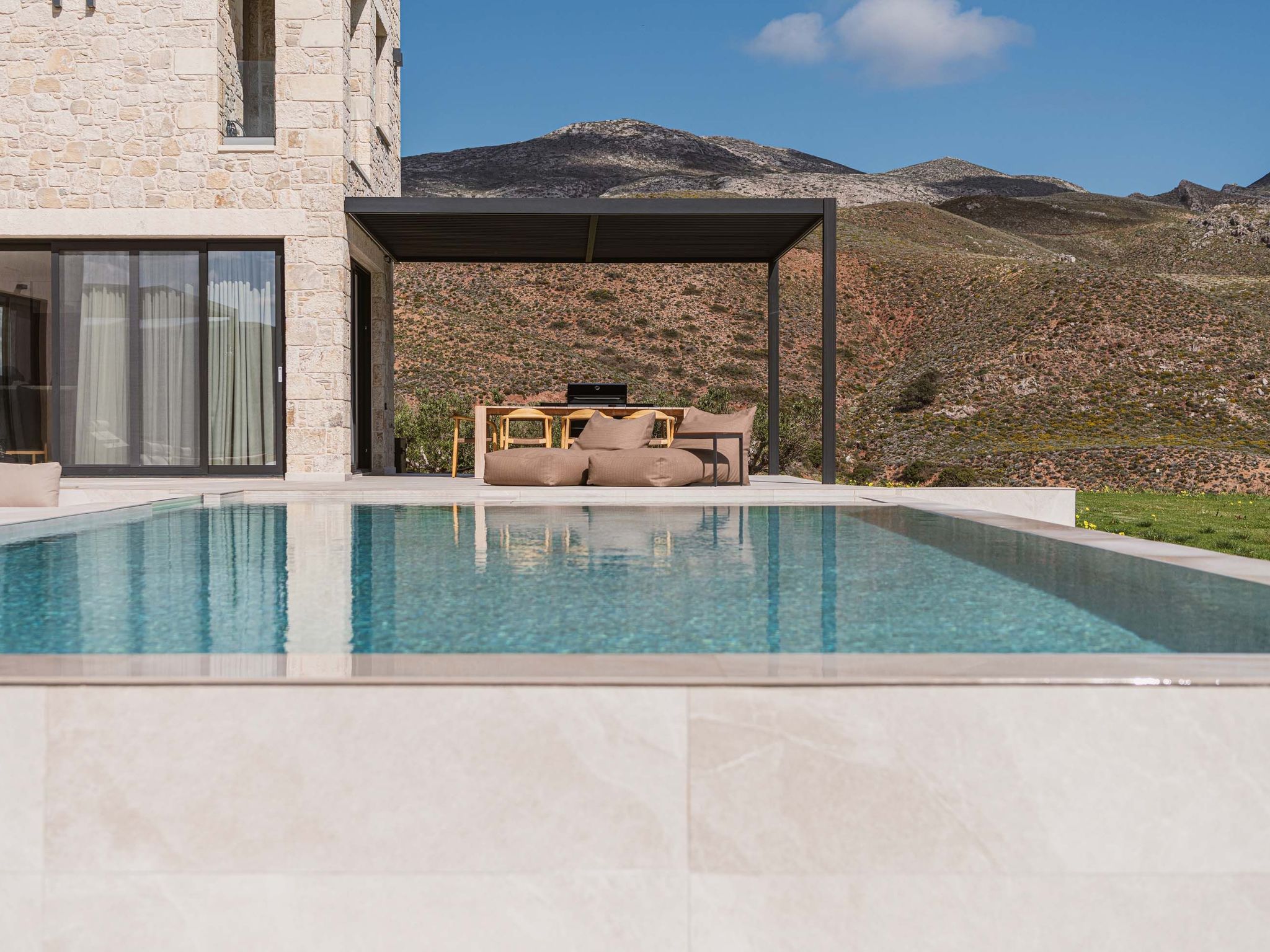 Rastoni Villa I 'Free' beheizter Pool, Panoramablick-Binnen