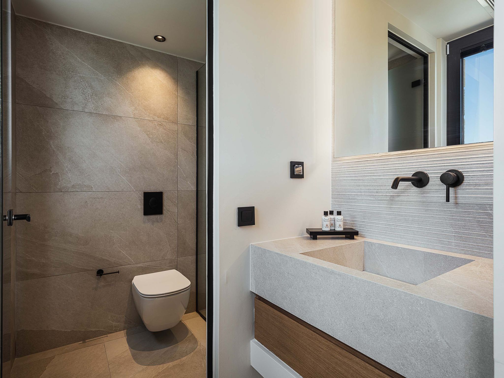 Rastoni Villa I 'Free' beheizter Pool, Panoramablick-Binnen