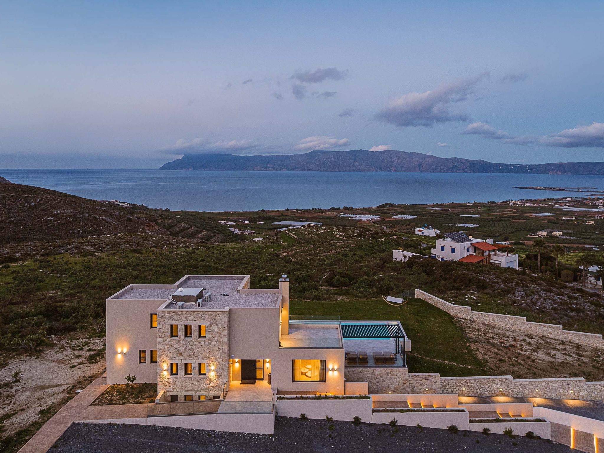 Rastoni Villa I 'Free' beheizter Pool, Panoramablick-Binnen