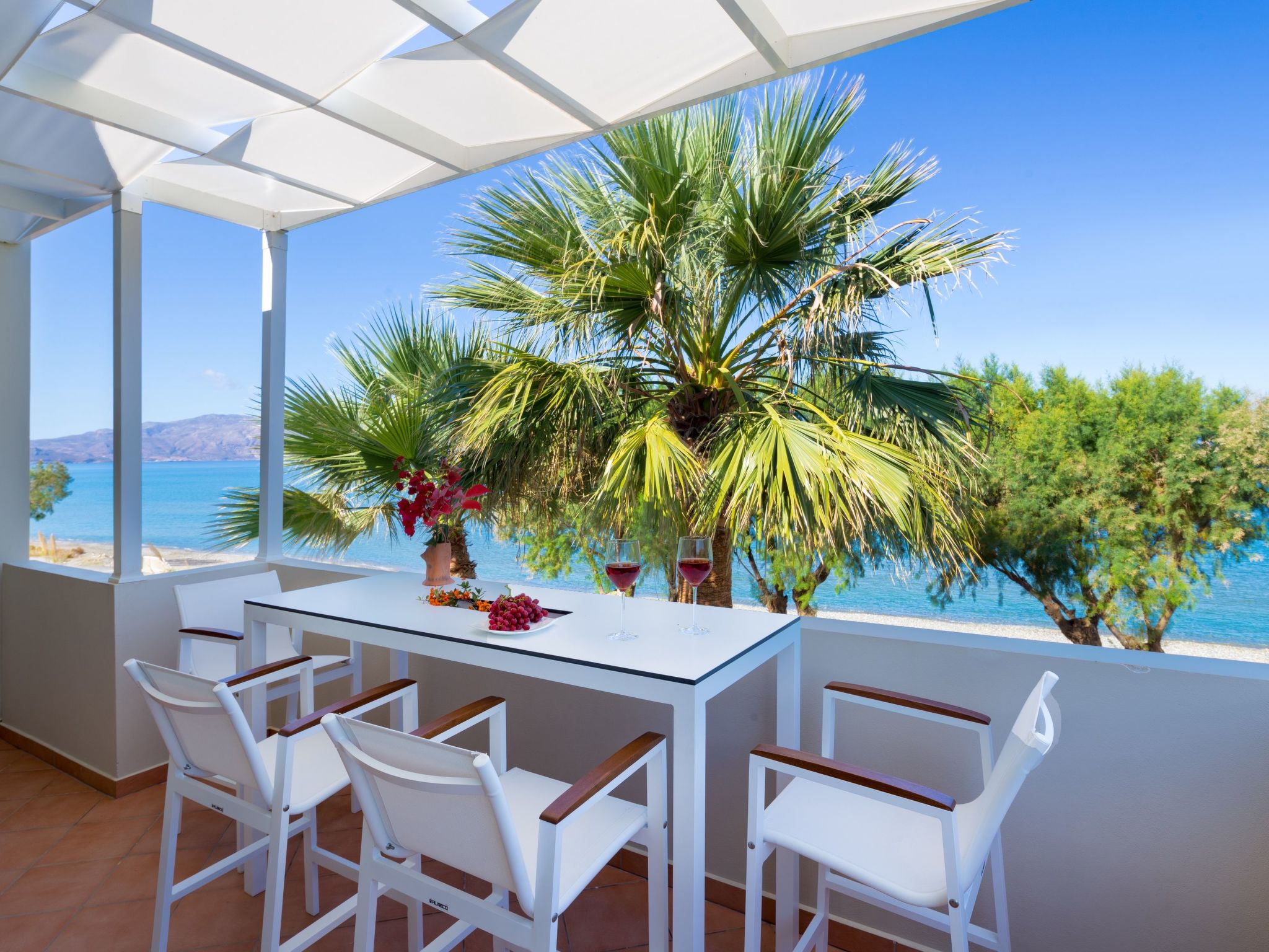 Big Blue Exklusive Villa am Meer-Image-tags.info