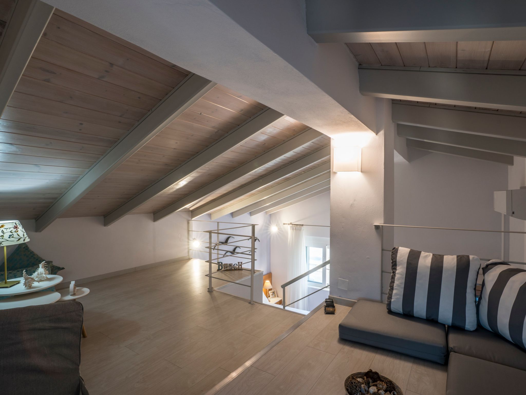 Big Blue Exklusive Villa am Meer-Image-tags.info