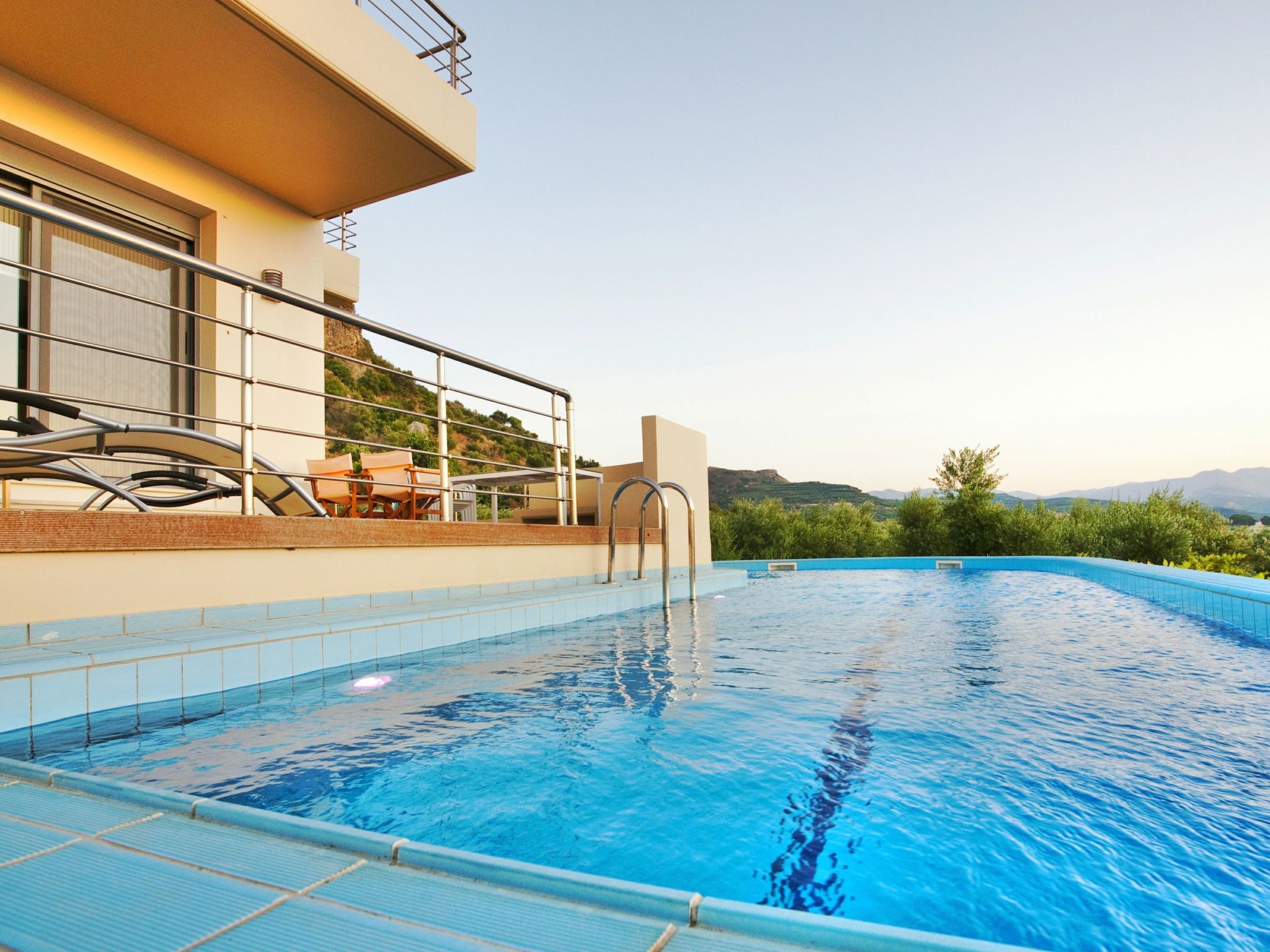 "Sirocco" mit Blick auf das Wasser-Binnen
