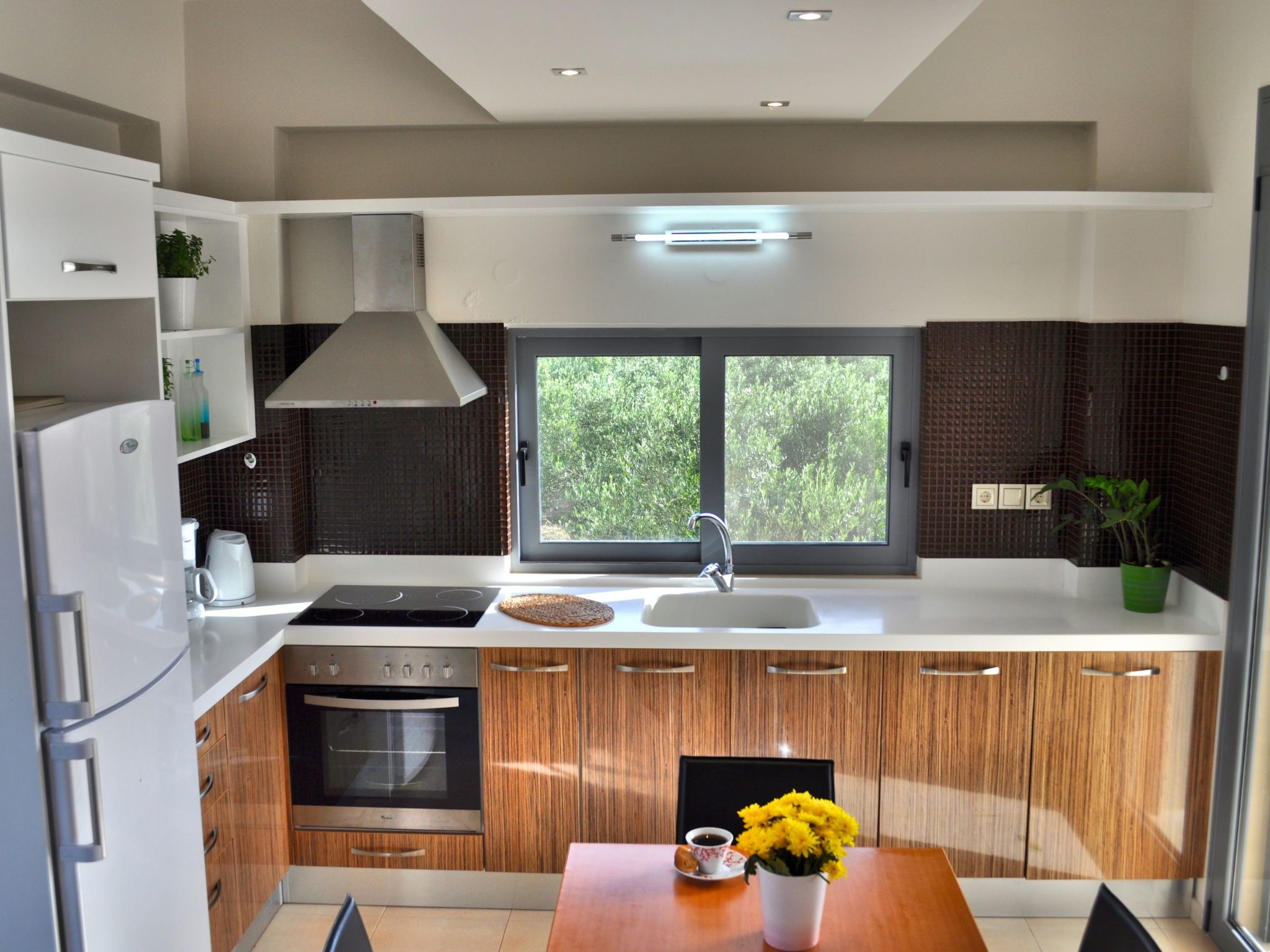 "Sirocco" mit Blick auf das Wasser-Binnen