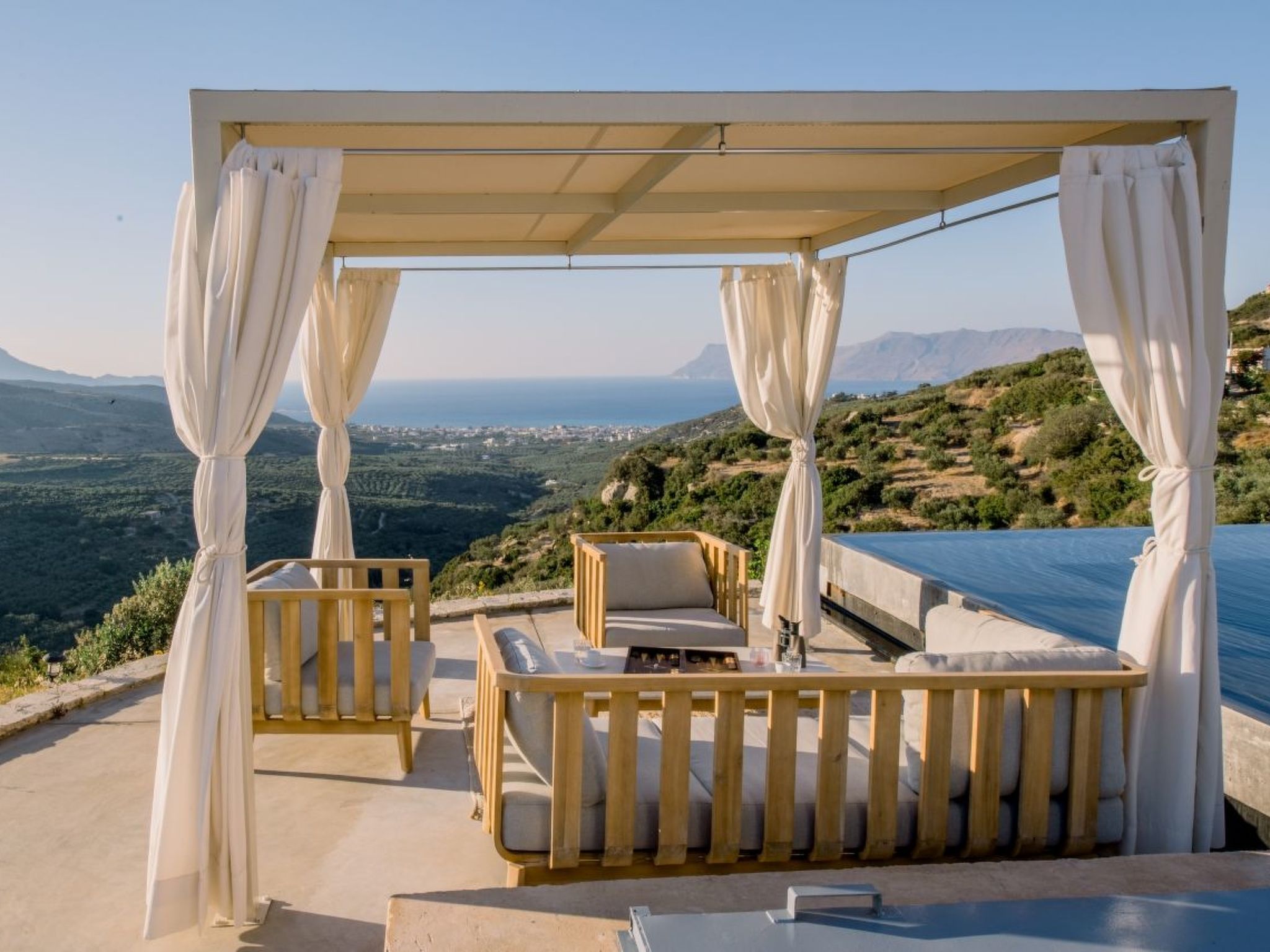 Neue einzigartige Villa mit atemberaubender Aussicht in Strandnähe-Image-tags.info