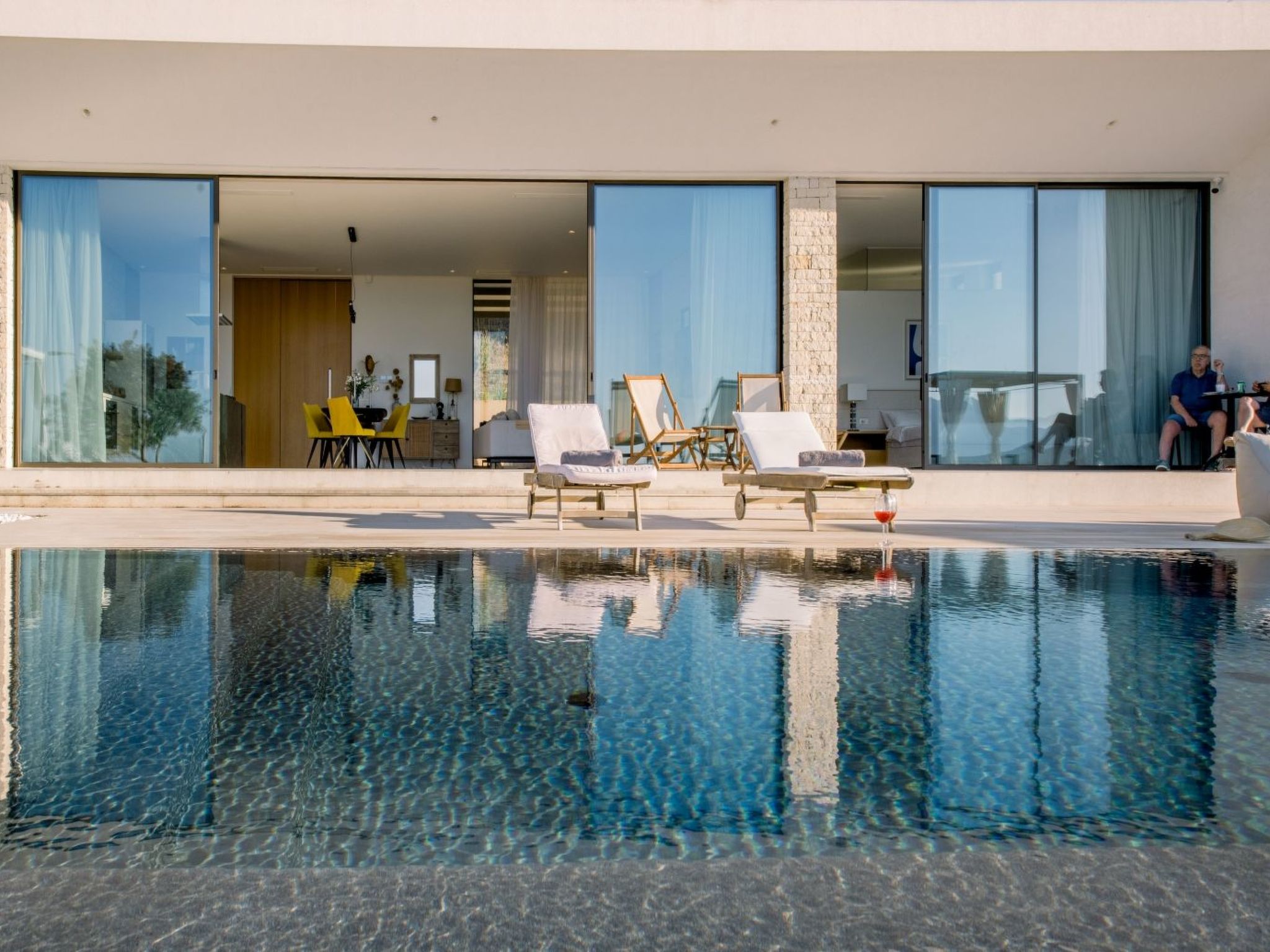 Neue einzigartige Villa mit atemberaubender Aussicht in Strandnähe-Image-tags.info